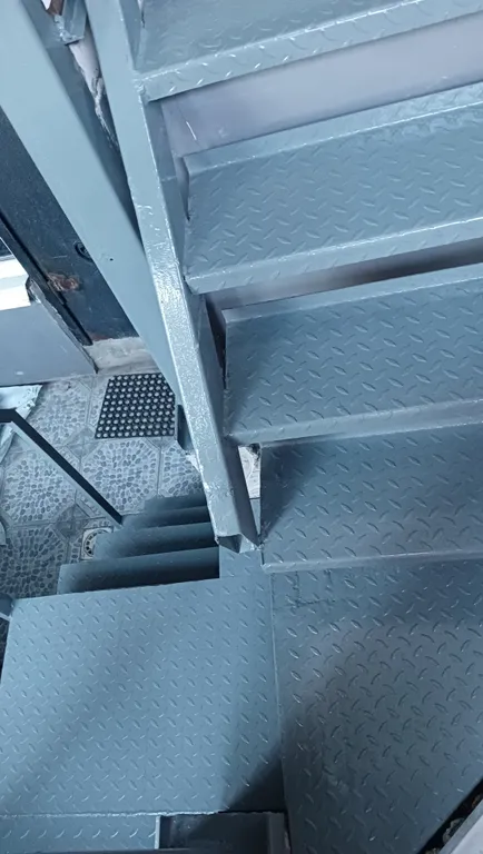 Дом в 2-уровнях с сауной и сезонным бассейном