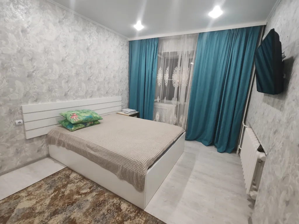 Интересная чистая квартира — аренда посуточно в Астрахань