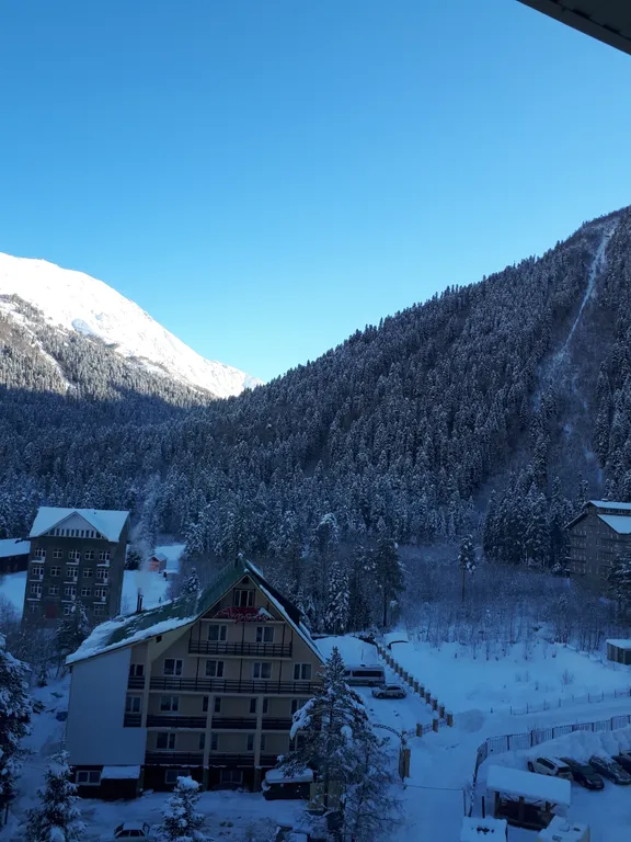 Новая однушка-студия в Домбае