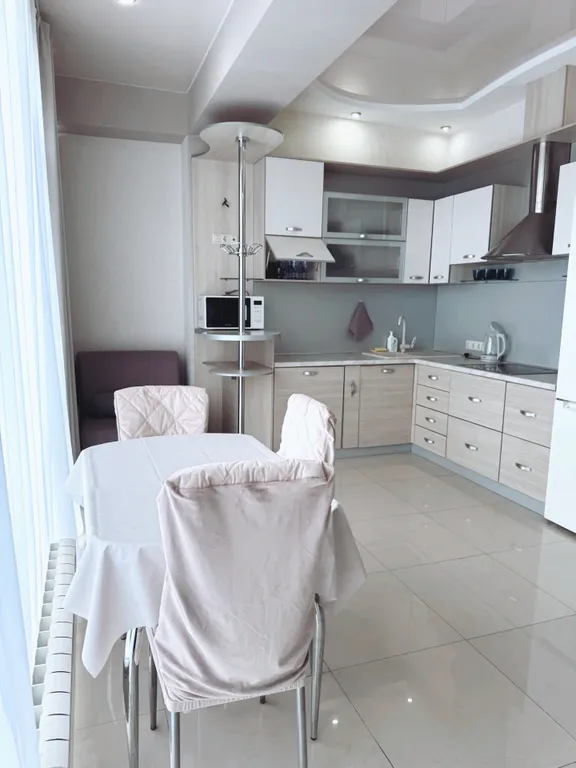 Видовая квартира рядом с дендрарием, в 15 мин от моря пешком