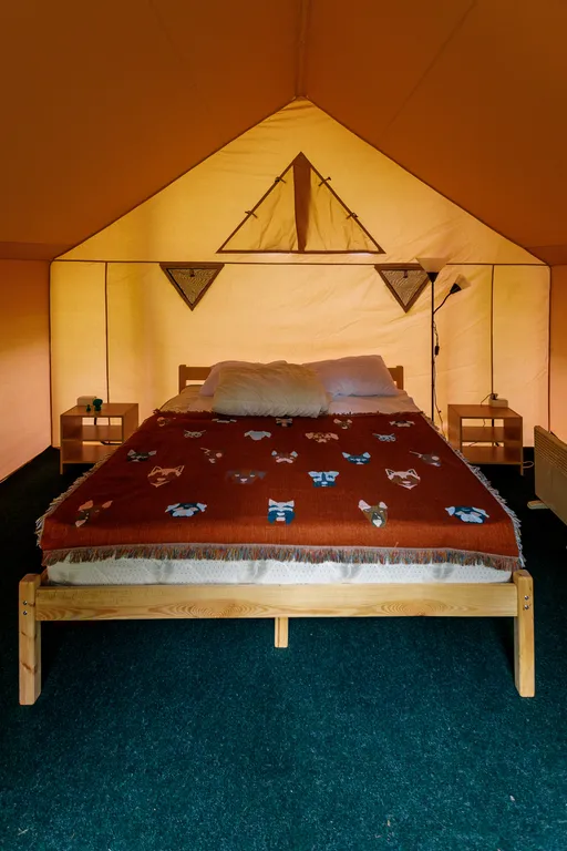 Палатка лесной домик на базе отдыха Белка