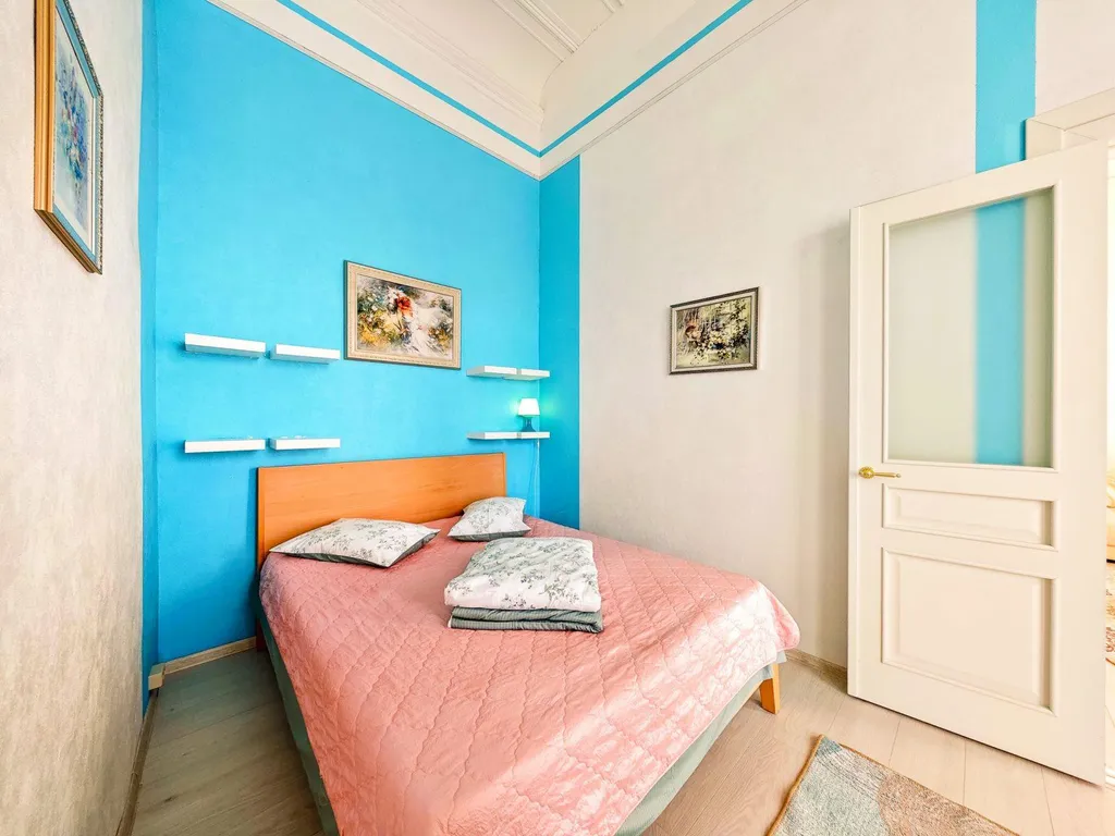 Квартира 2-комнатная квартира с балконом и панорамным видом на центральную акваторию Невы — Санкт-Петербург