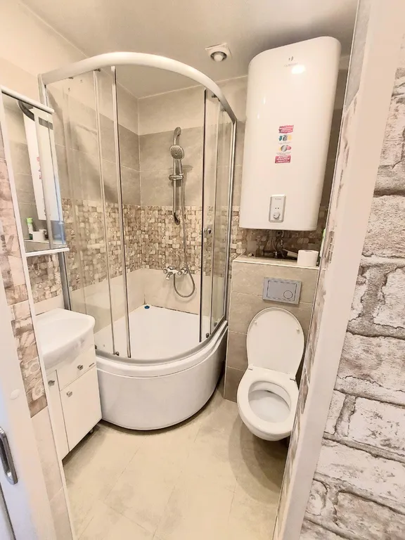 Уютная и светлая квартира на Первой Речке