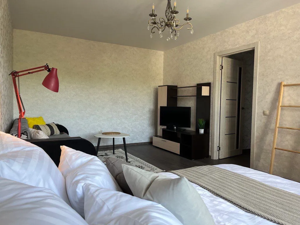 Квартира Двухкомнатная квартира у памятника Славы — Воронеж