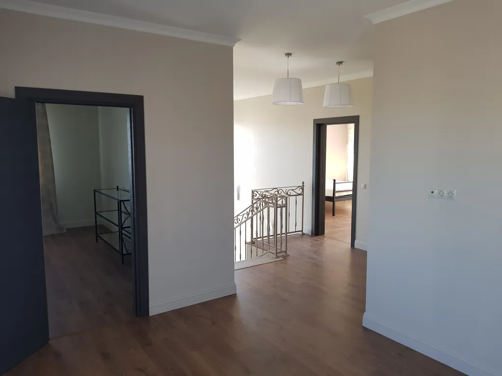 Вилла на 3 линии от моря