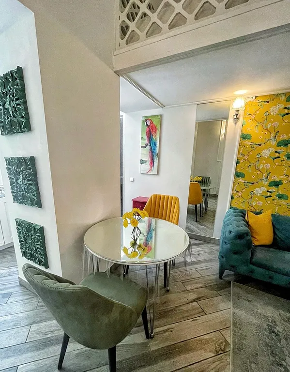 Уникальный апартамент в старинном особняке Anna Stevar