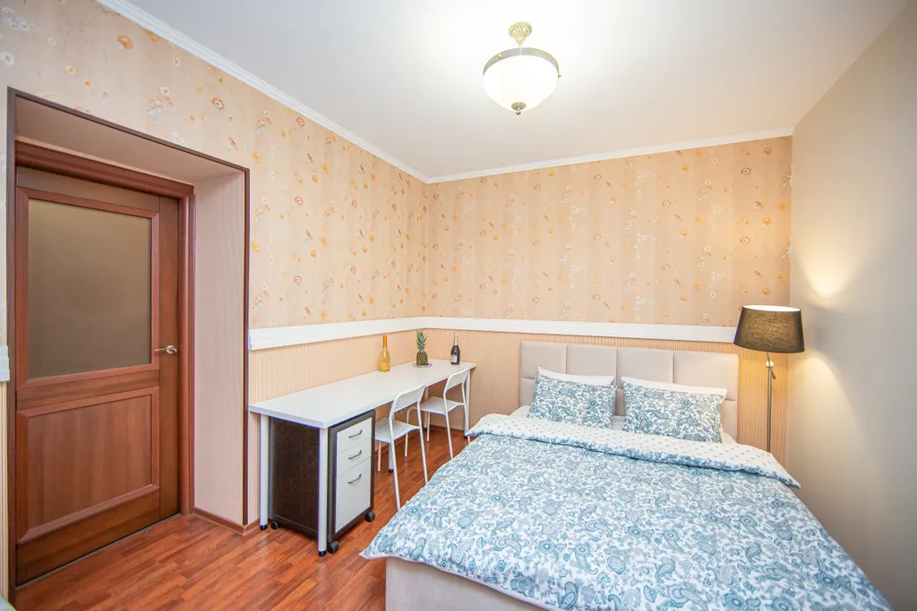 4BR Apartment next to St Isaak Cathedral