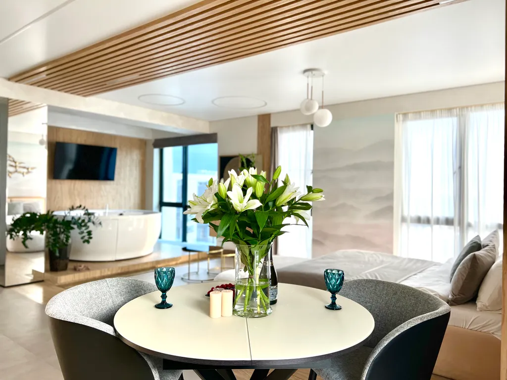 Роскошный вип апартамент с джакузи