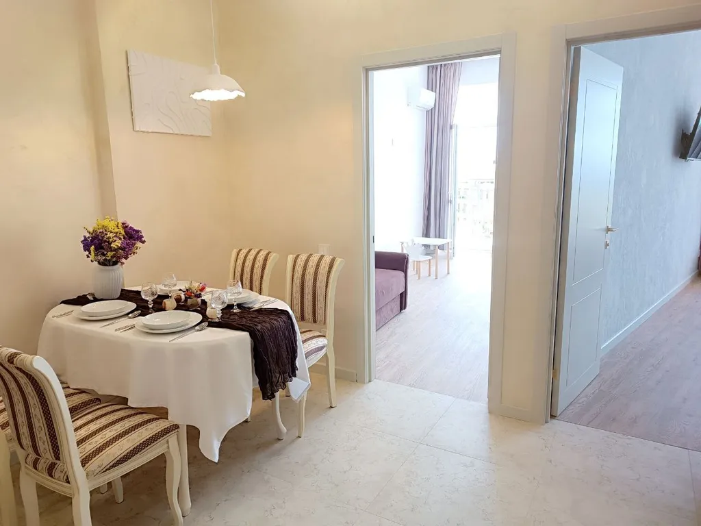 Изысканные апартаменты у моря Аура