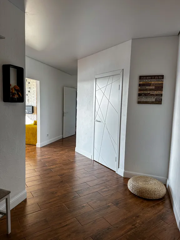 Geometry - просторная квартира с панорамным видом на реку в центре