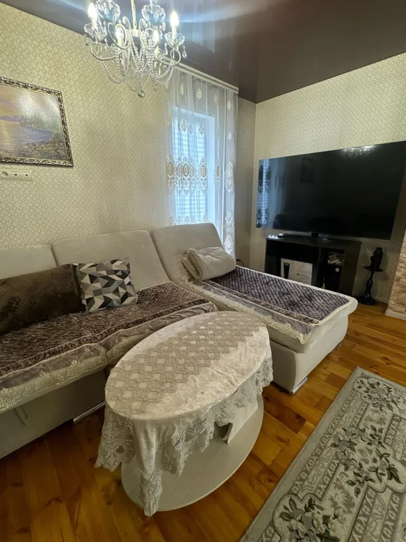 Большой и уютный дом в городе