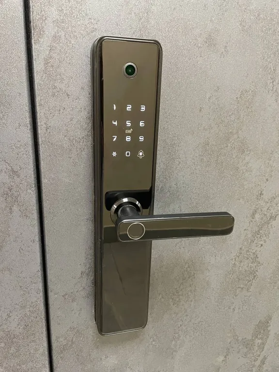 Шикарная студия с бесконтактным заселением