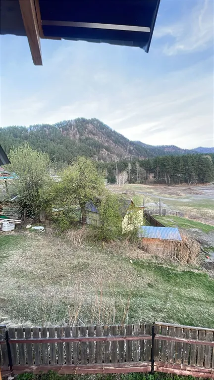 Дом с видом на реку Катунь