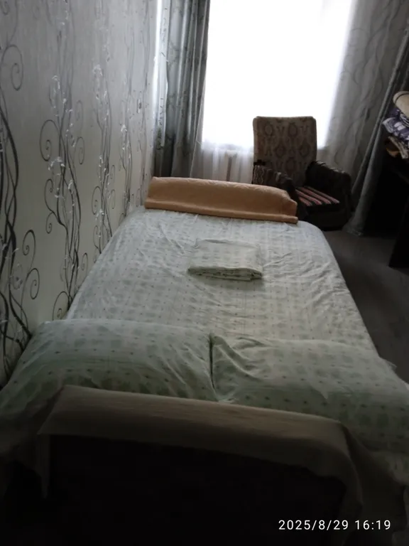 Очень хорошая комната небольшая, тем не менее всем можно пользоваться