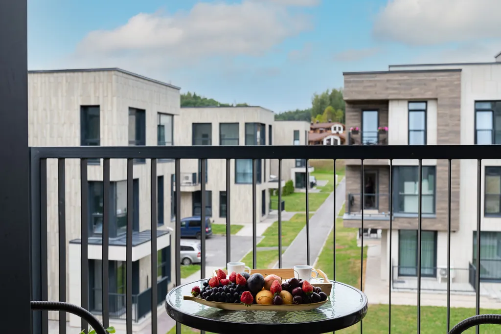 Охта Сьют 23