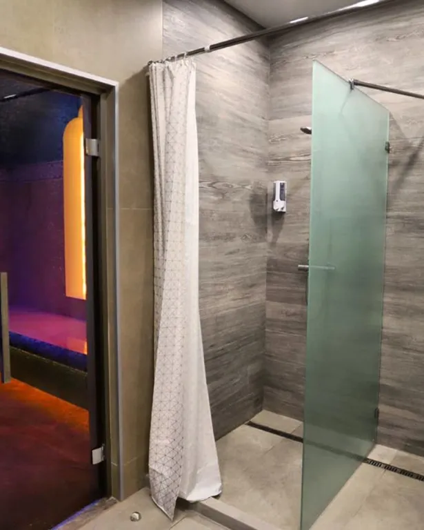 Коттедж с бассейном и хамамом