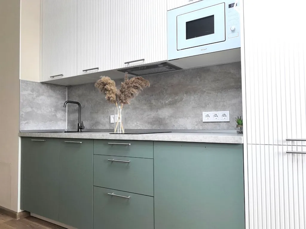 Однушка с большой кроватью и кухней-гостинной