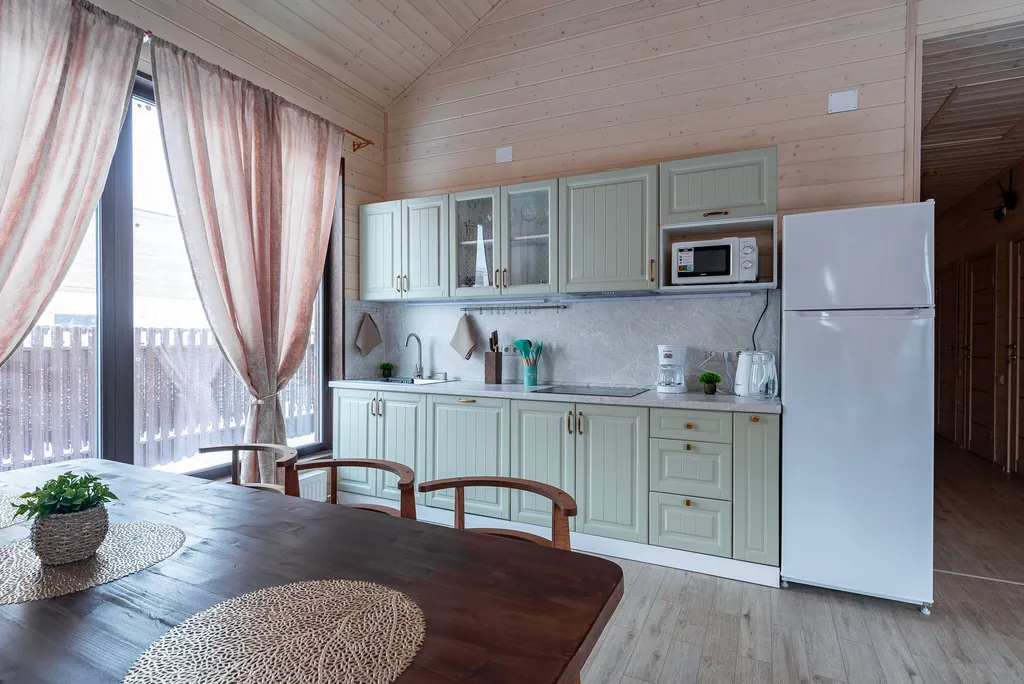 Уютный коттедж с горячей купелью и сауной - 10 минут от города