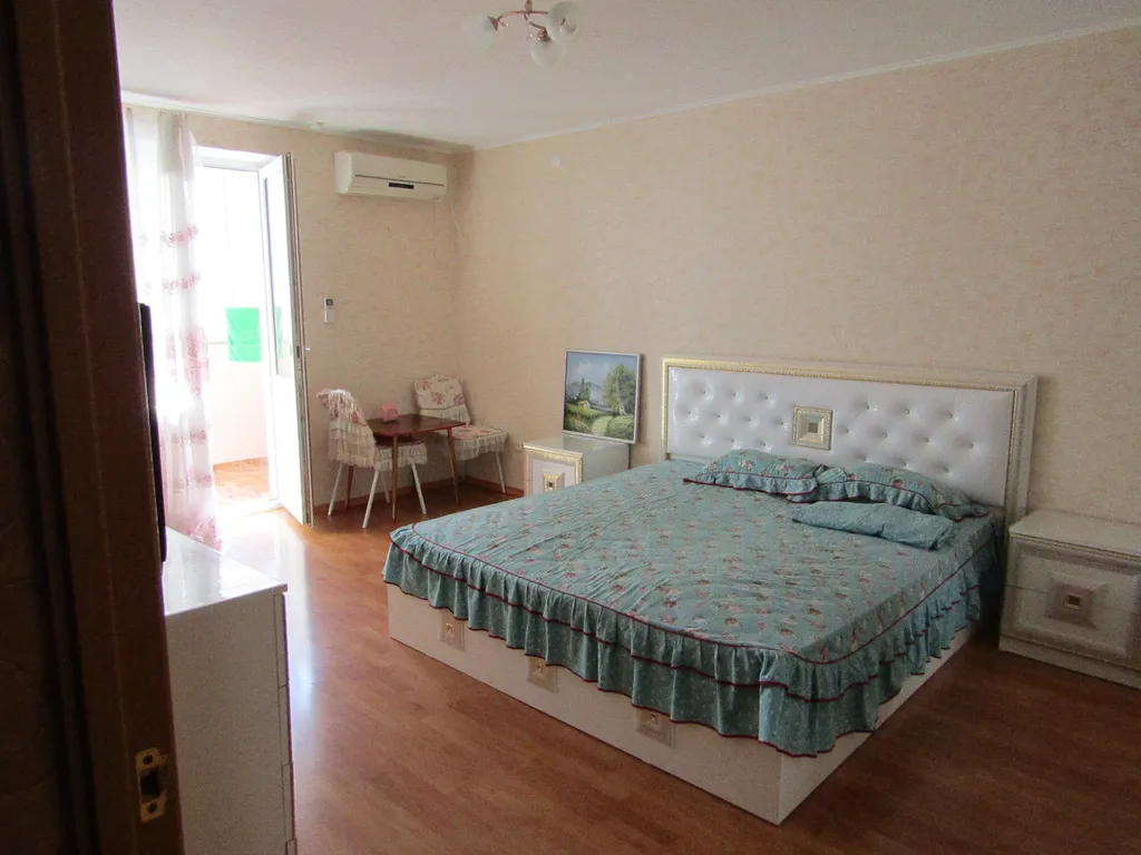 1-комнатная Квартира — аренда посуточно в Феодосия