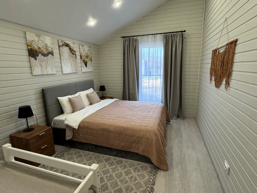 Уютный дом с верандой и чаном