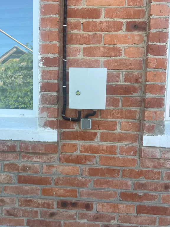 Коттедж Студия в отдельном доме, с мангальной зоной, бильярдом — Новороссийск