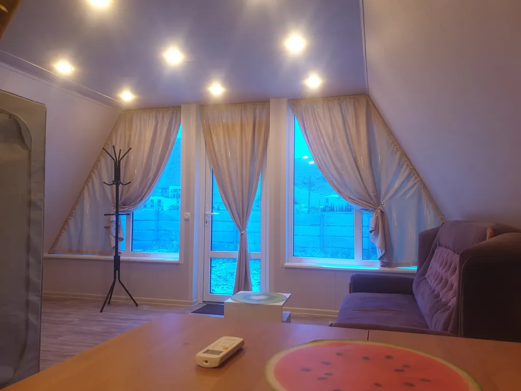 Коттедж Отдельный дом рядом с морем — Солнечная Долина