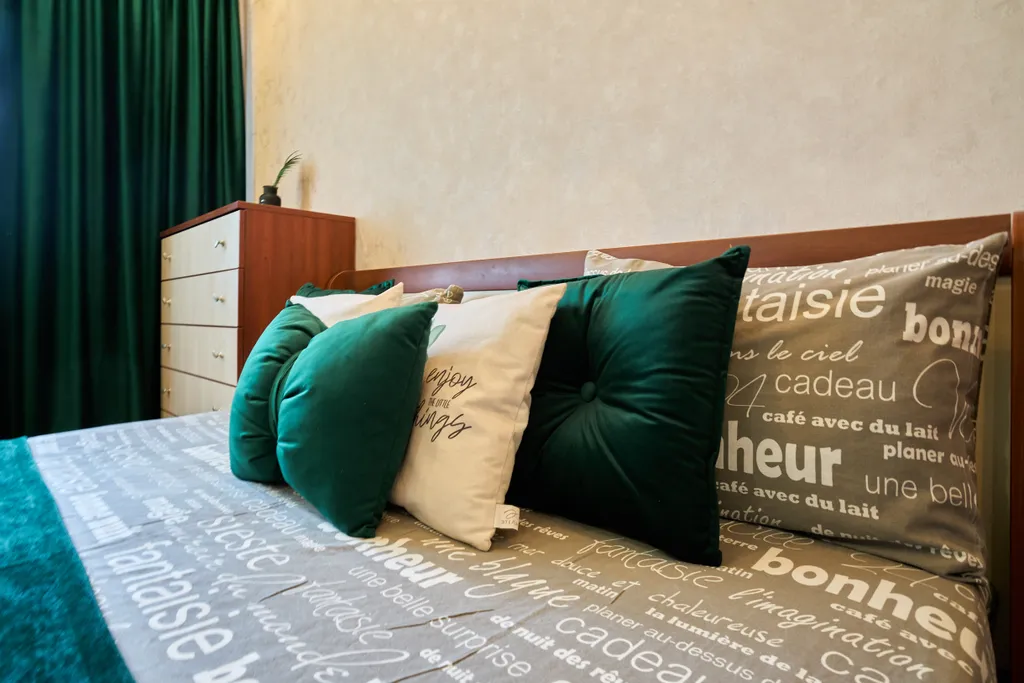 Двухкомнатная квартира с красивым видом из окна