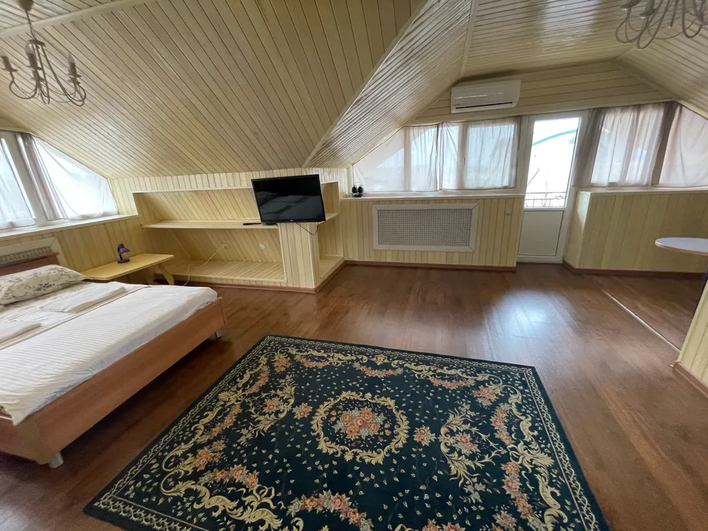 Красивый и просторный дом в Старом городе у городского пляжа