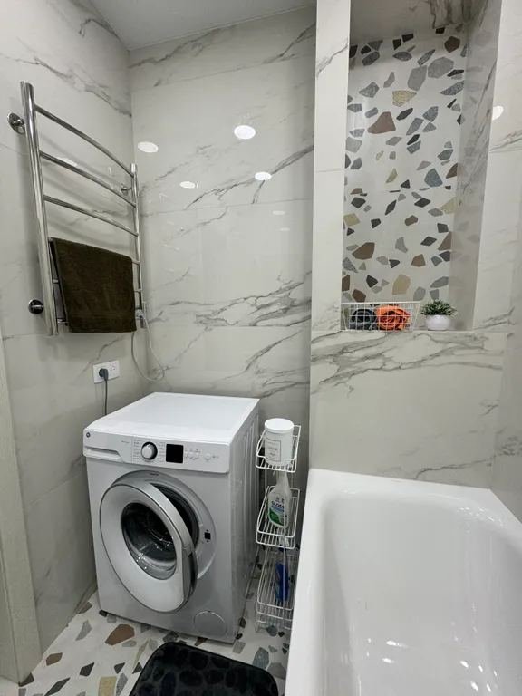 Совершенно новая чистая квартира в тихом районе города