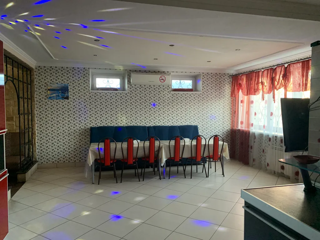 Уютный большой коттедж