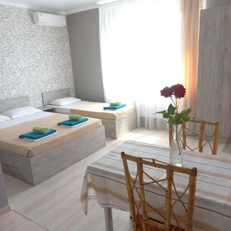 Квартира Уютная квартира- студия — Ейск