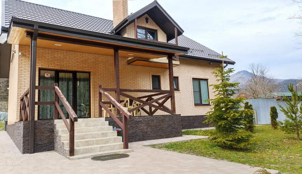 Дом с видом на горы