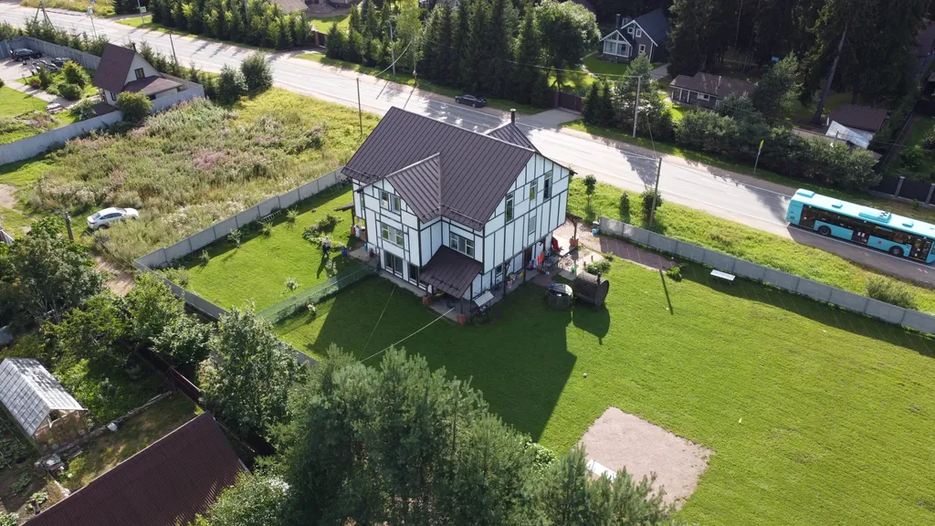 Коттедж для гостей в Ильичево. Баня, бассейн, камин.