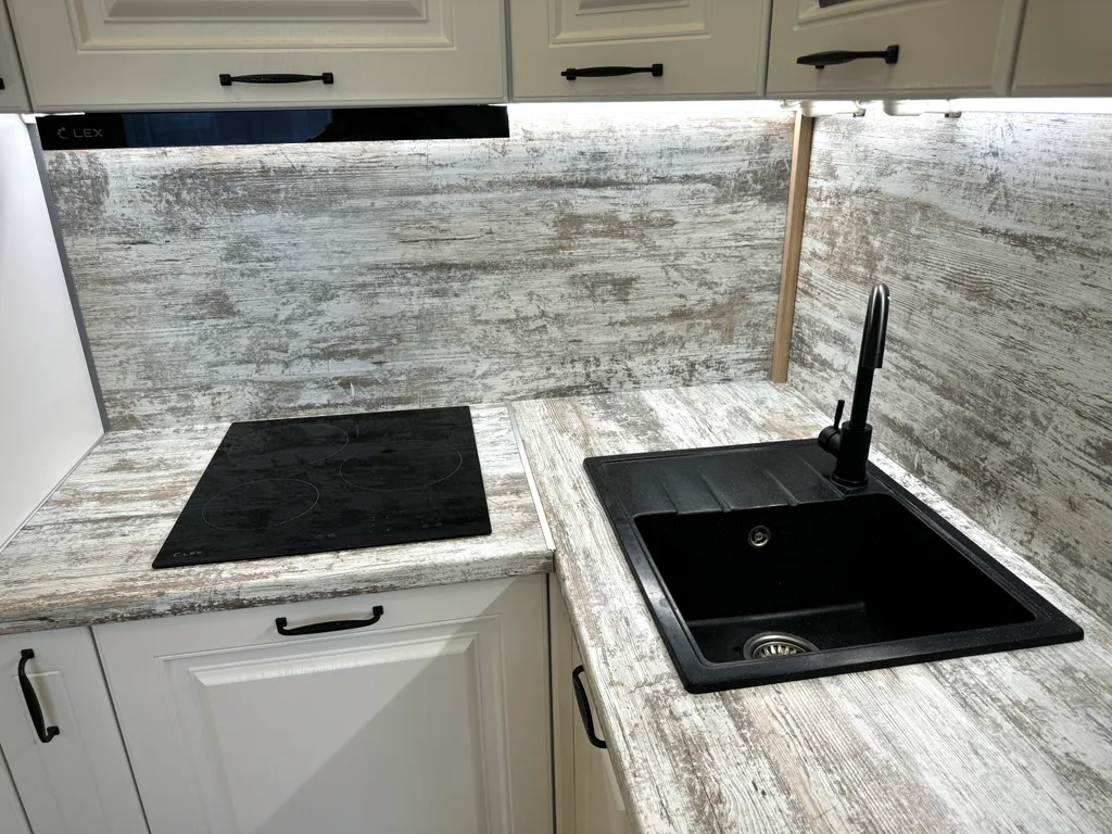 Уютная квартира - студия с видом на горную реку