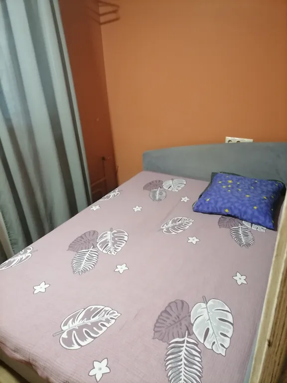 Комната с одной 2-спальной кроватью