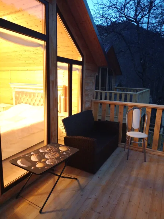 Домик у реки