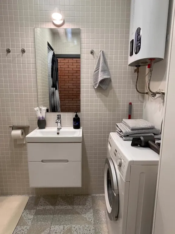 Современная студия в новом доме