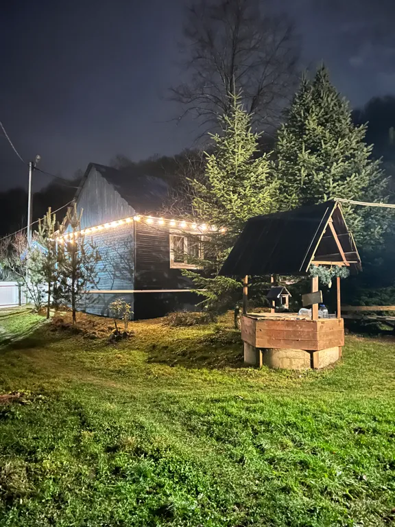 Квартира Уютная комната для четверых в деревянном таунхаусе у озера — Мезмай