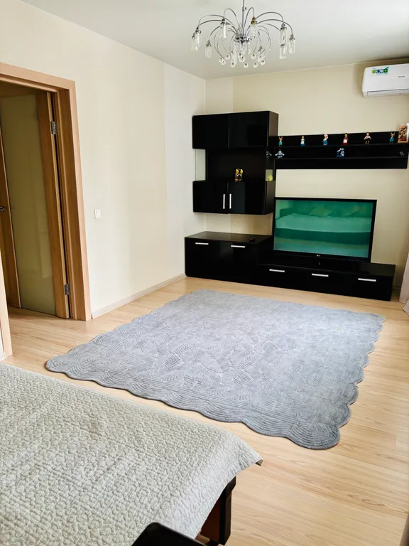 Уютная квартира рядом с ТДЦ Столица