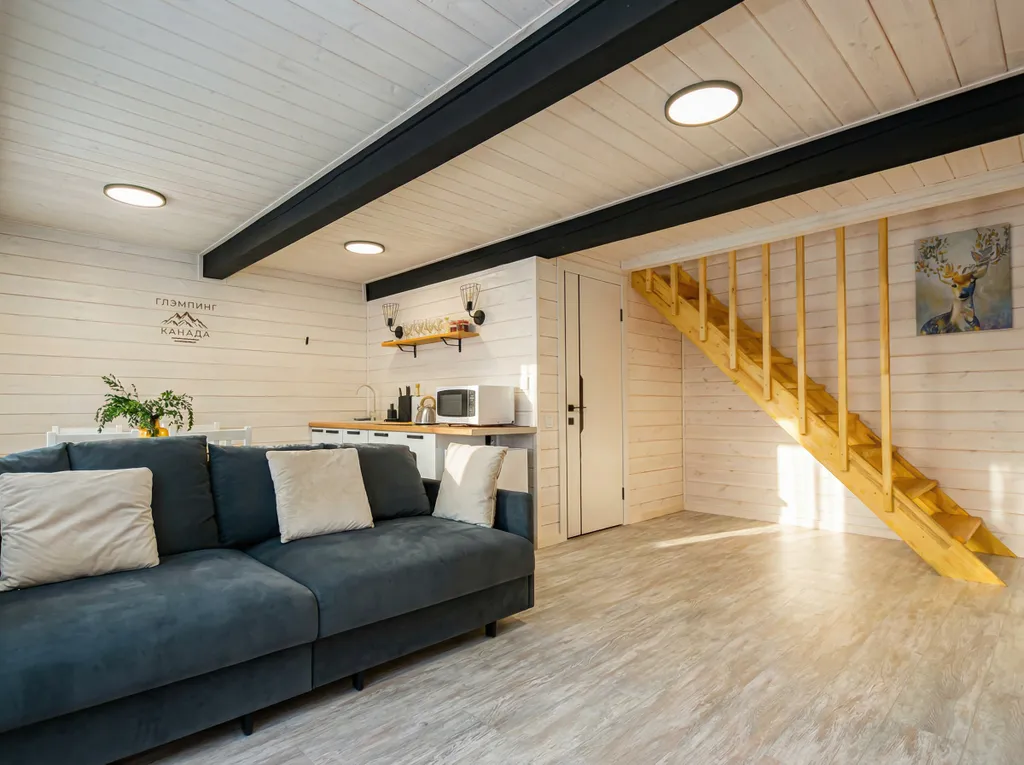 Уютные домики на берегу реки Косьва