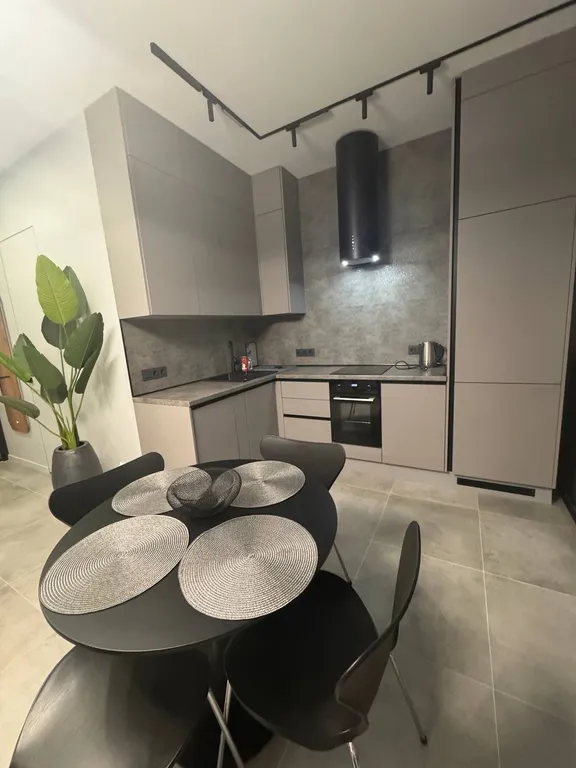 Дизайнерская квартира с видом на море в ЖК Аллея парк