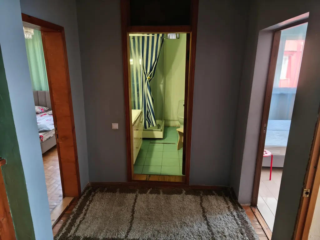 Комната у парка Ривьера