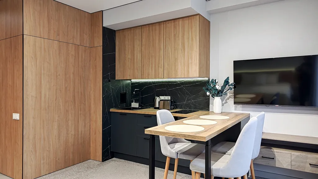 Просторная студия в центрое+бассейн и сауна