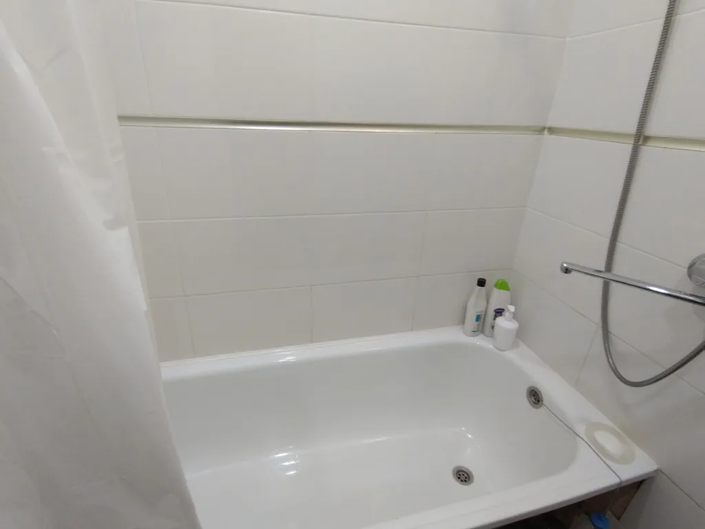 Квартира Квартира Новые зеркальные апарты в центре города — Челябинск