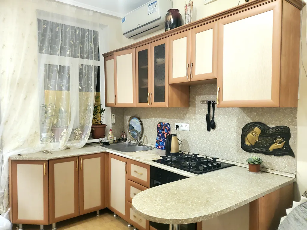 Квартира Комфортабельная квартира-картинная галерея в центре Владикавказа — Владикавказ