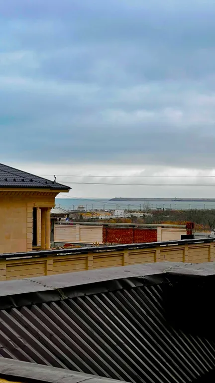 Трехкомнатный люкс у пляжа с видом на море