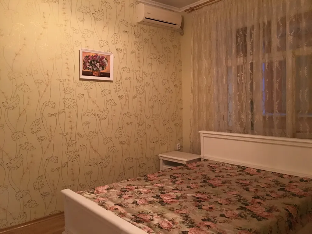 Квартира 2-комнатная Квартира — Феодосия