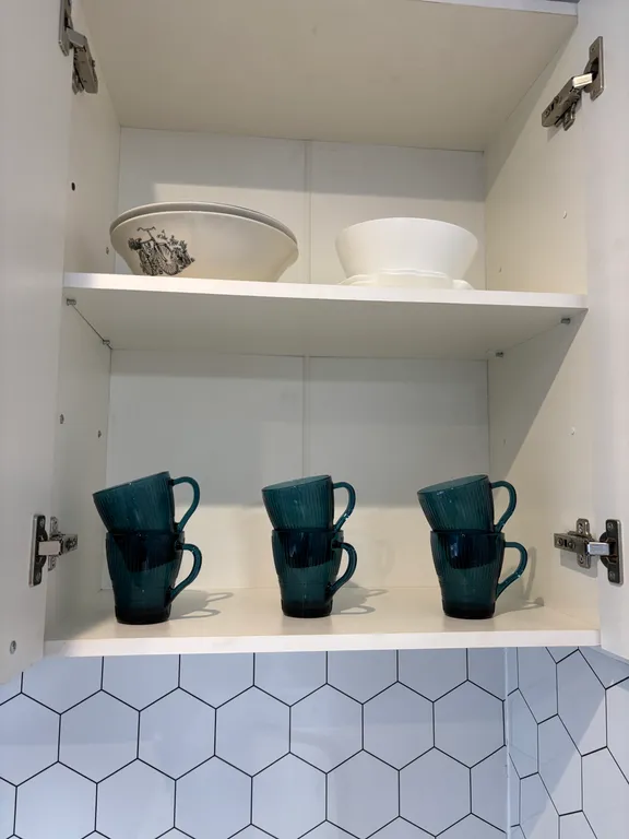 Уютная студия с видом на лес