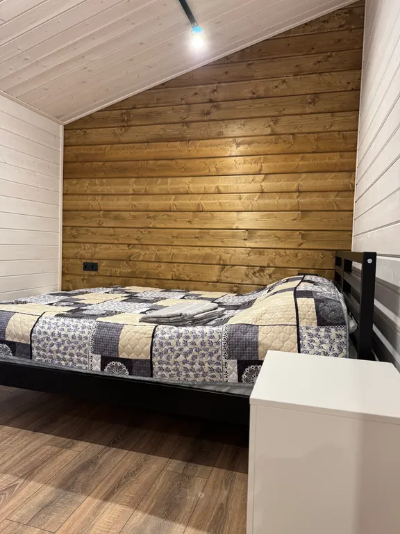 Коттедж Домик на поляне — Светлое