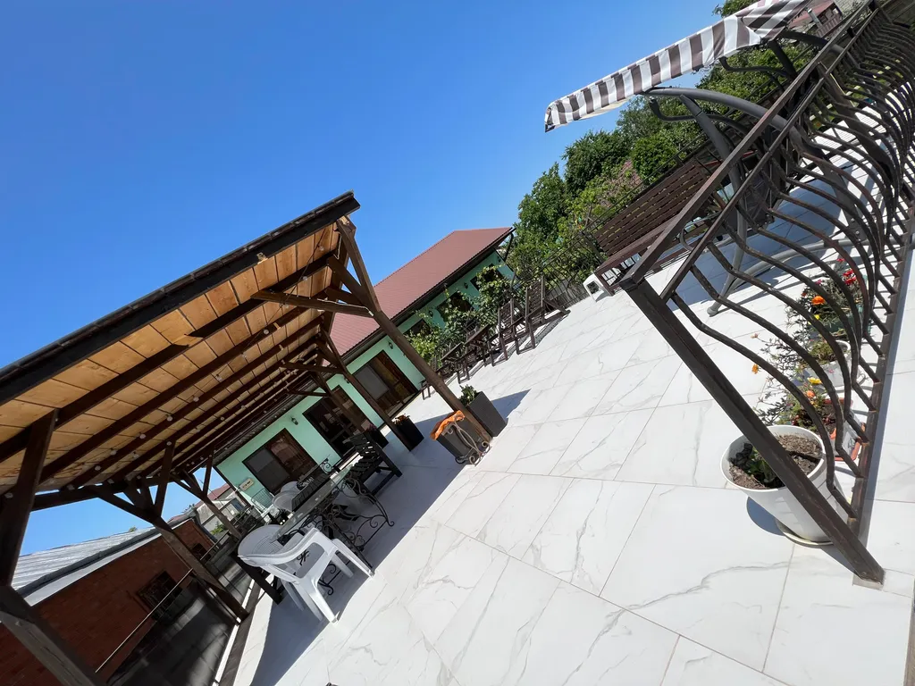 Студия в частном секторе Христо